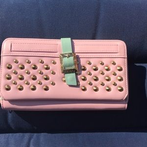 Gunas Leather Wallet